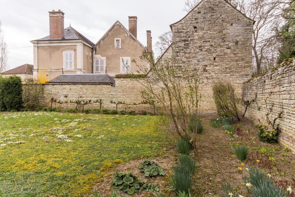 Le Clos De Tweed Tanlay Екстер'єр фото